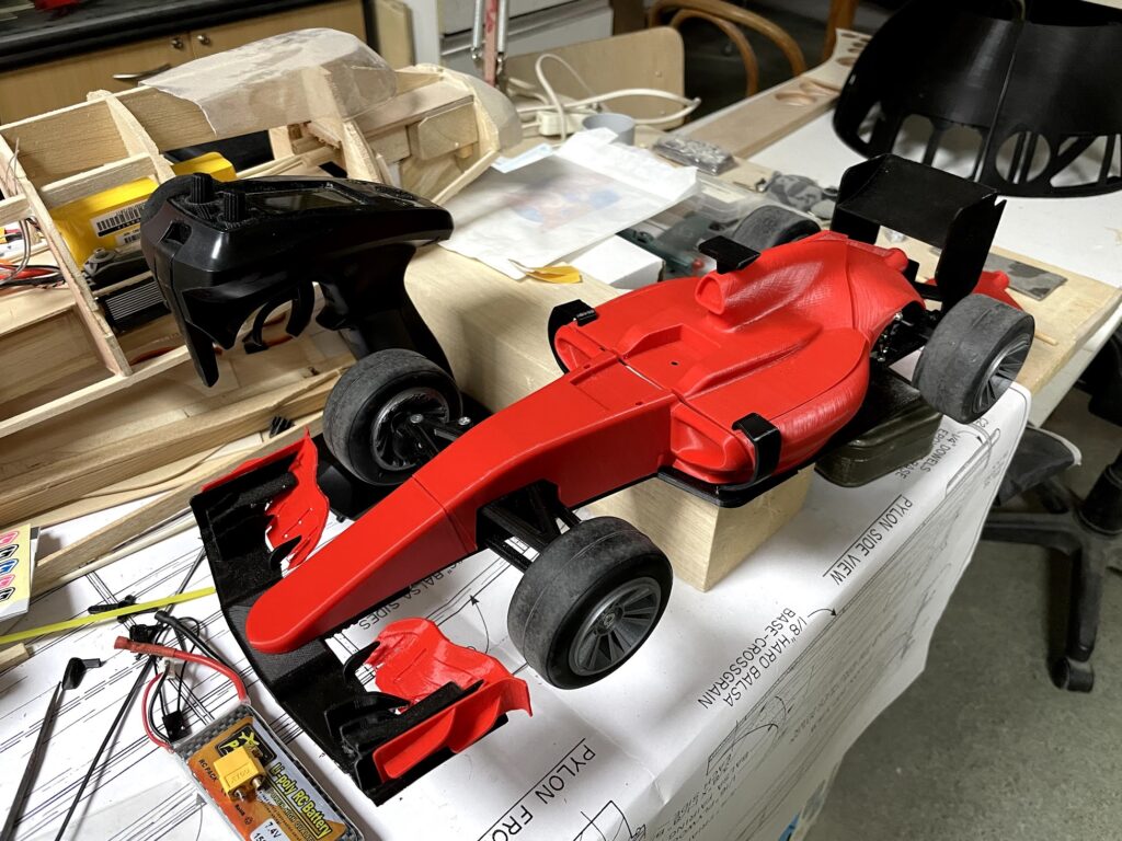 Formule 1 radio commandée imprimée en 3D